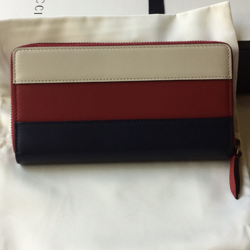 GUCCI QUEEN MARGARET BEE ZIP AROUND WALLET NWT🐝🐝 - Picture 3 of 10